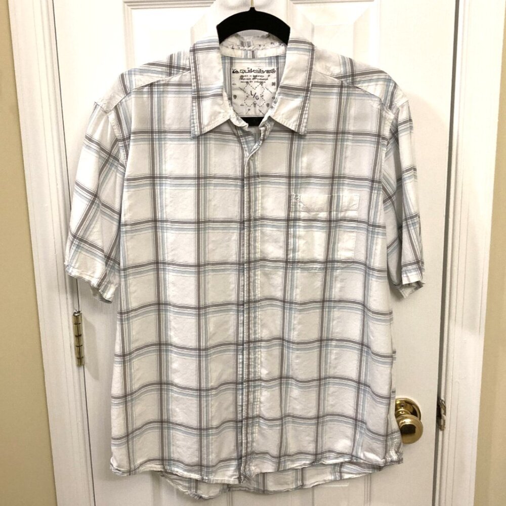 Quiksilver Short Sleeve Button Shirt Mens Large White Gray Blue Plaid